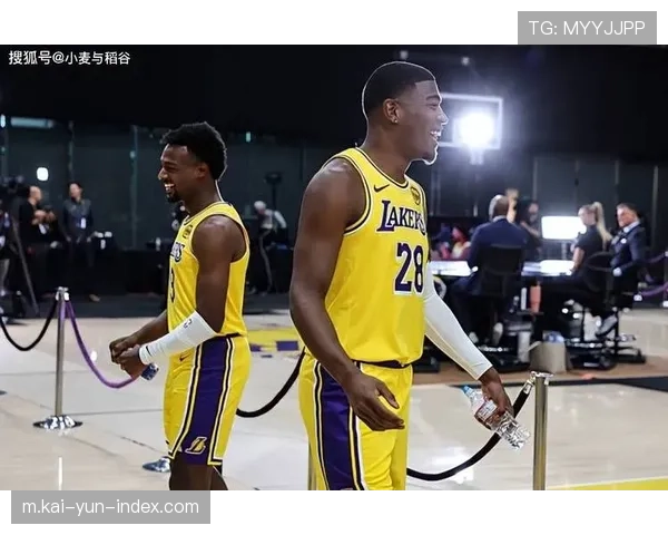 湖人进攻效率119.6优于赛季平均水平 阵容调整效果显著 湖人进攻效率119.6优于赛季平均水平 阵容调整效果显著